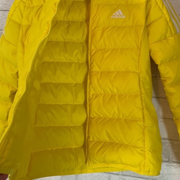 Adidas Bright Yellow Lightweight Puffer jacket Size S - Picture 9 of 14